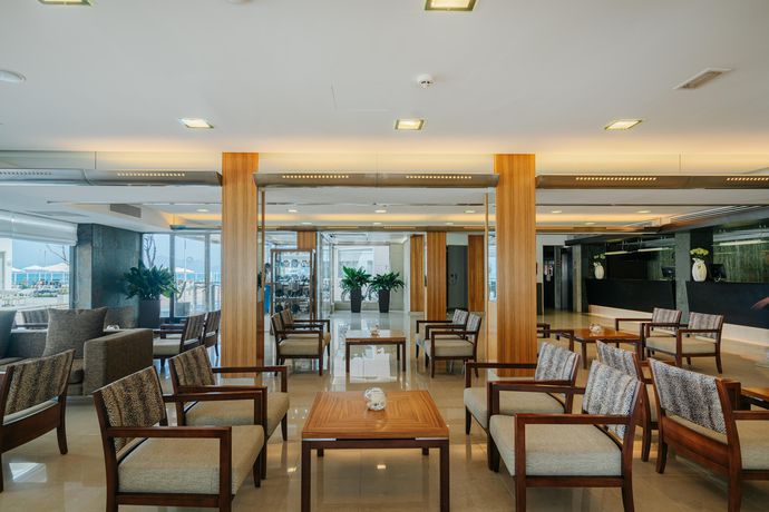 Imagen de los interiores del Hotel Thb Gran Bahia and Apartments. Foto 16