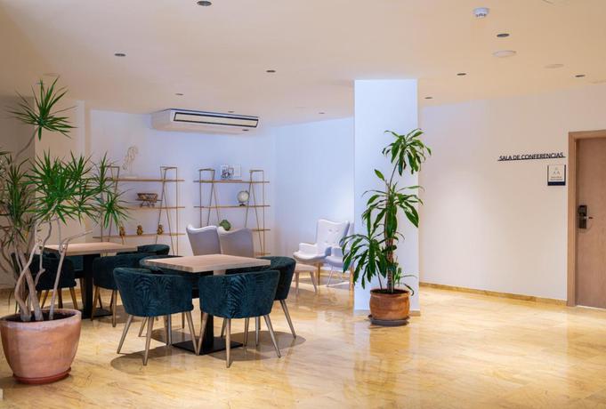 Imagen de los interiores del Hotel Thb María Isabel - Adults Only. Foto 8