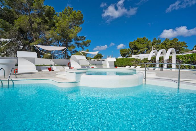Imagen de la piscina del Hotel Thb Naeco Ibiza - Adults Only. Foto 18