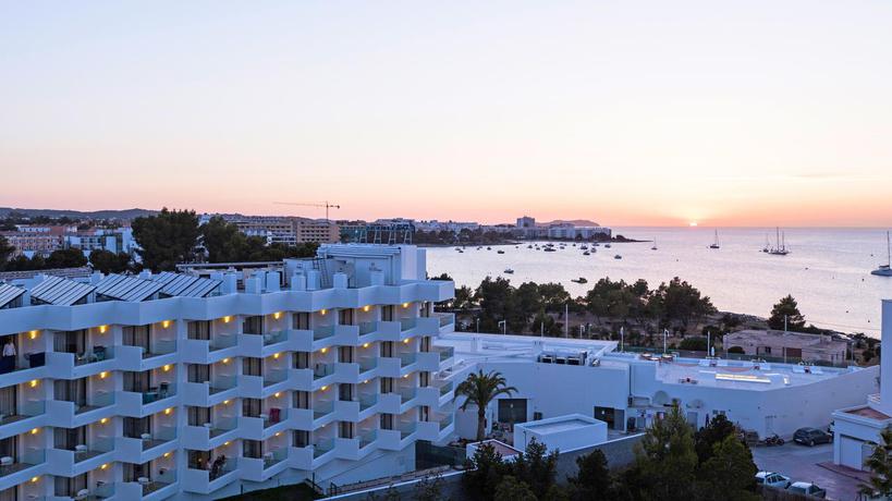 Imagen general del Hotel Thb Naeco Ibiza - Adults Only. Foto 1