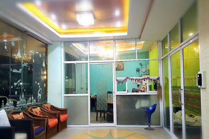 Imagen de los interiores del Hotel The 1 Place Hat Yai. Foto 16