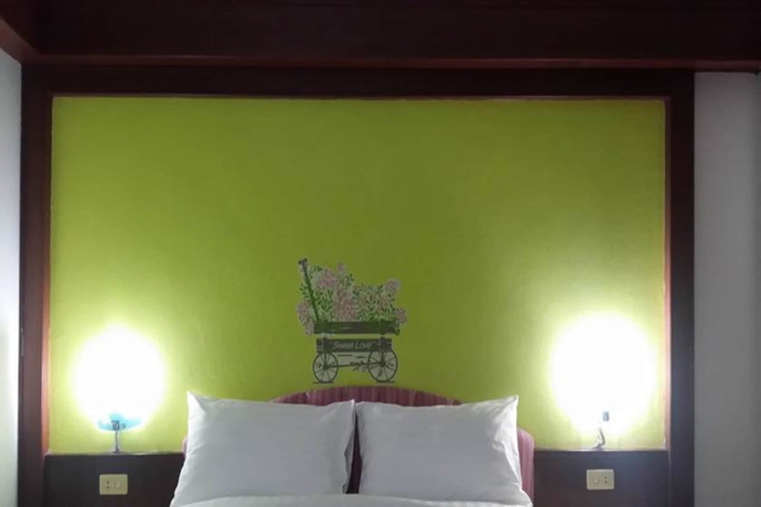 Imagen de la habitación del Hotel The 1 Place Hat Yai. Foto 5