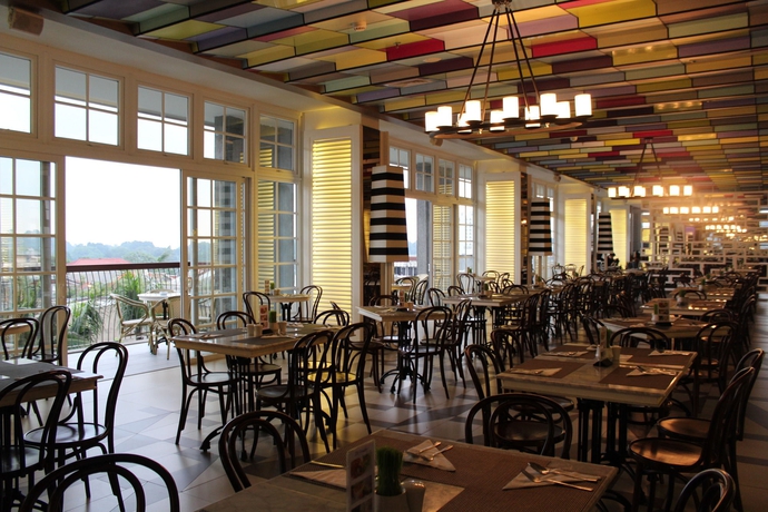 Imagen del bar/restaurante del Hotel The 1o1 Bogor Suryakancana. Foto 6