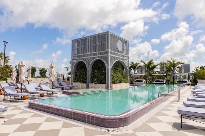 Imagen de la piscina del Hotel The 27 Wynwood. Foto 7