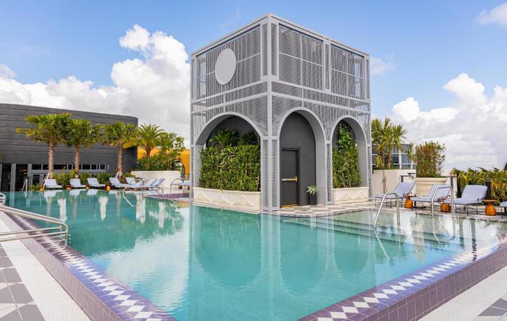 Imagen de la piscina del Hotel The 27 Wynwood. Foto 8