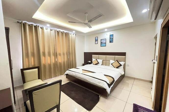 Imagen de la habitación del Hotel The 7 Seas. Foto 15