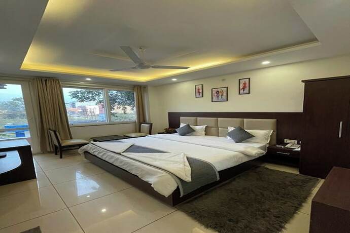 Imagen general del Hotel The 7 Seas. Foto 2