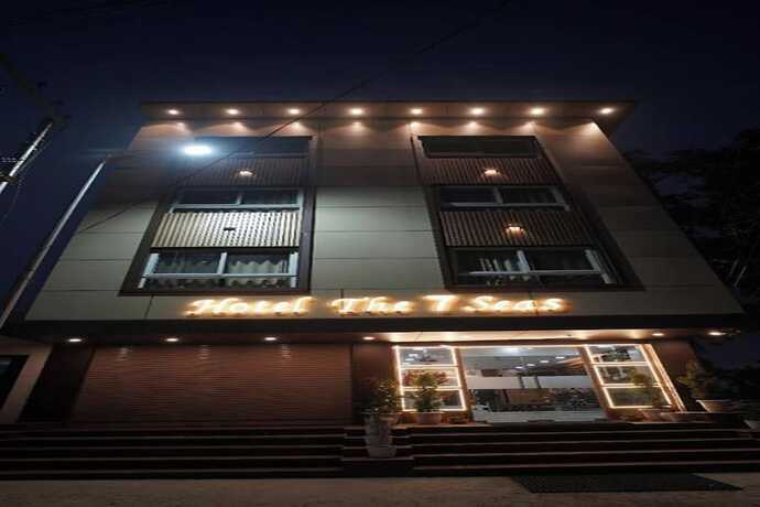 Imagen general del Hotel The 7 Seas. Foto 8