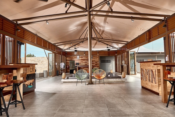 Imagen de los interiores del Hotel The ANMON Resort Bintan- Glamping. Foto 15
