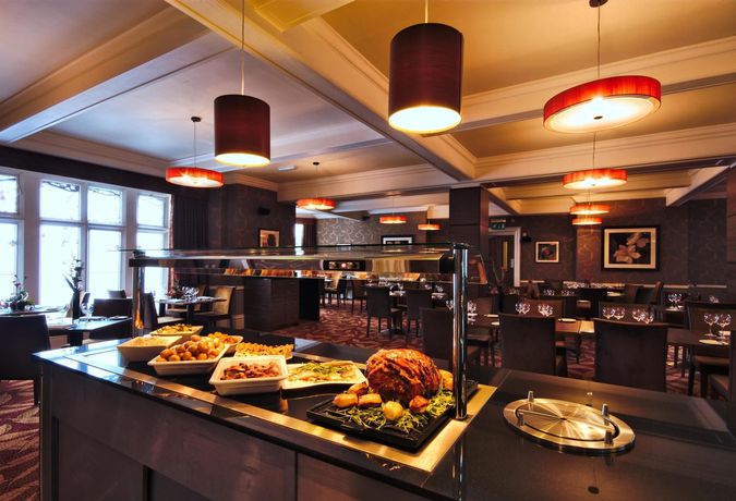 Imagen del bar/restaurante del Hotel The Abbey Great Malvern. Foto 5