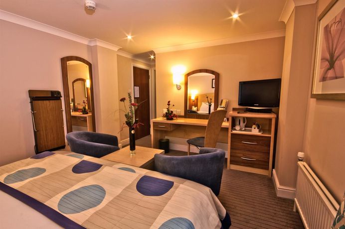 Imagen de la habitación del Hotel The Abbey Great Malvern. Foto 13