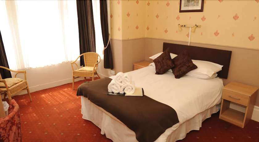 Imagen de la habitación del Hotel The Aberford. Foto 2