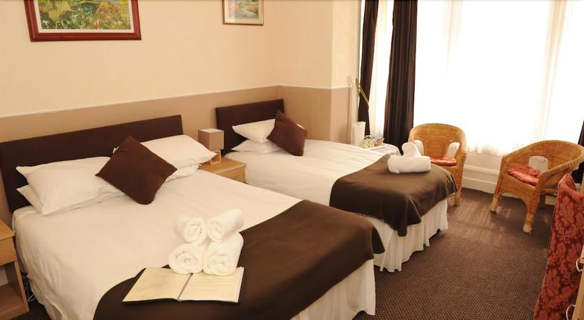 Imagen de la habitación del Hotel The Aberford. Foto 11