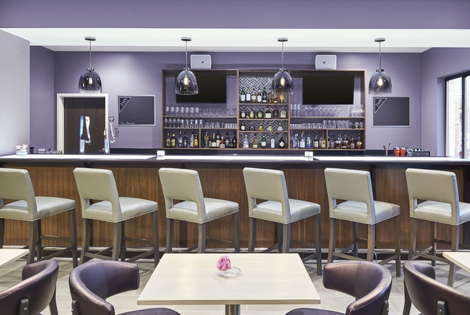 Imagen del bar/restaurante del Hotel The Abernathy Of Clemson. Foto 3