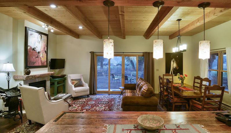 Imagen de la habitación del Hotel The Abiquiu Inn. Foto 7