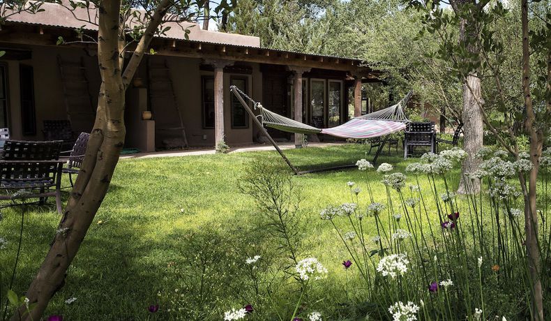 Imagen de la habitación del Hotel The Abiquiu Inn. Foto 8