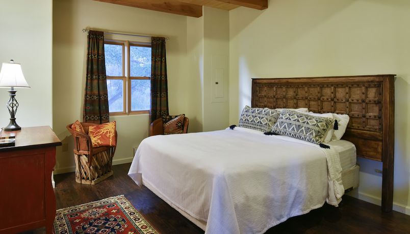 Imagen de la habitación del Hotel The Abiquiu Inn. Foto 11
