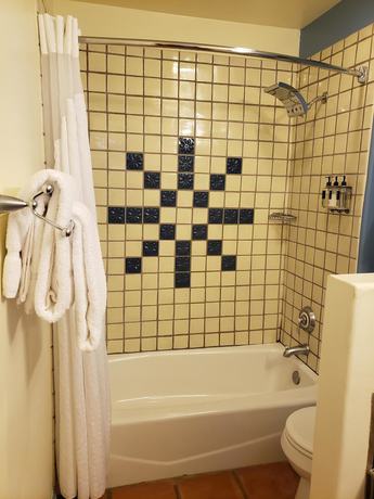 Imagen de la habitación del Hotel The Abiquiu Inn. Foto 17