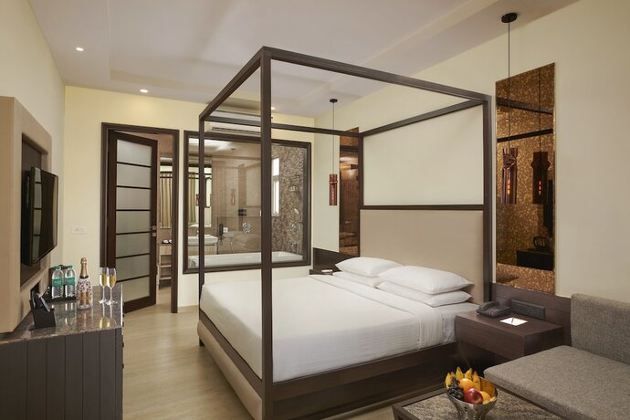 Imagen de la habitación del Hotel The Acacia Morjim. Foto 17