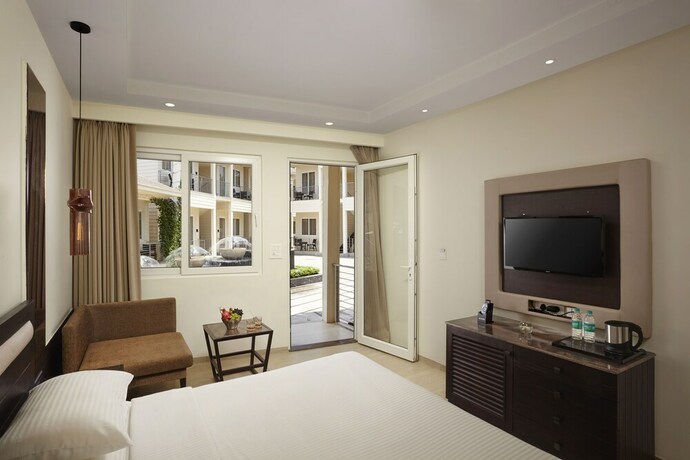 Imagen de la habitación del Hotel The Acacia Morjim. Foto 22