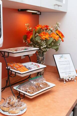 Imagen general del Hotel The Acorn Suites. Foto 10