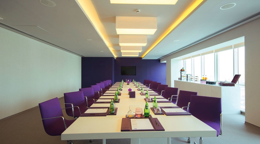 Imagen de los interiores del Hotel The Act Sharjah. Foto 12