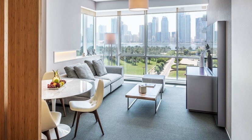 Imagen de los interiores del Hotel The Act Sharjah. Foto 15