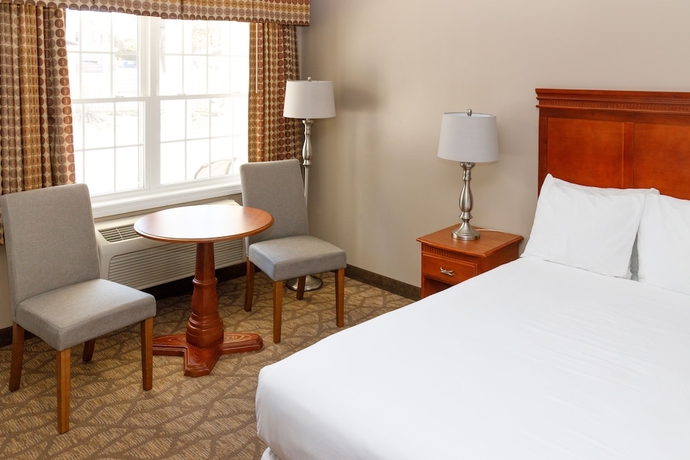 Imagen de la habitación del Hotel The Admiral\'s Inn Resort. Foto 17