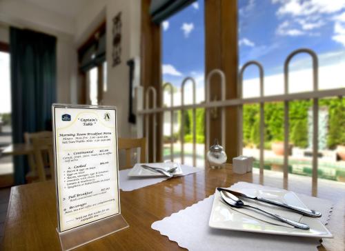 Imagen general del Hotel The Admiralty Inn. Foto 6