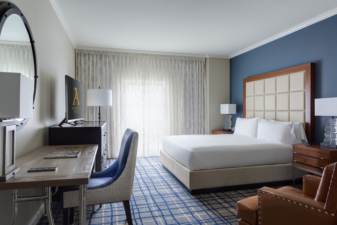 Imagen de la habitación del Hotel The Adolphus, Autograph Collection. Foto 7