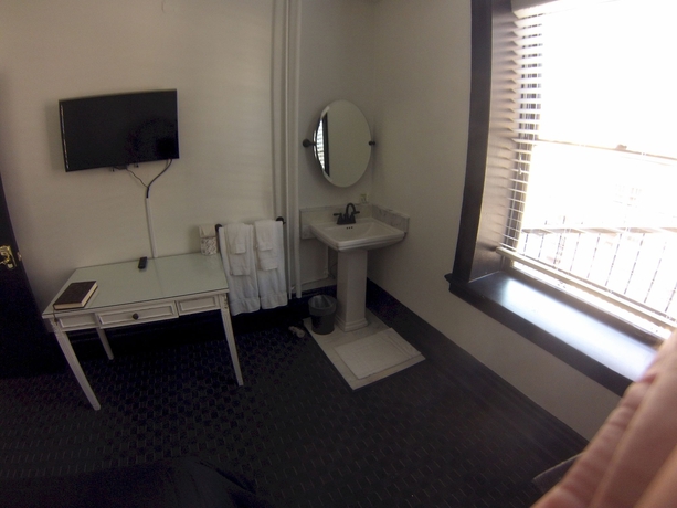 Imagen de los interiores del Hotel The Adrian. Foto 12