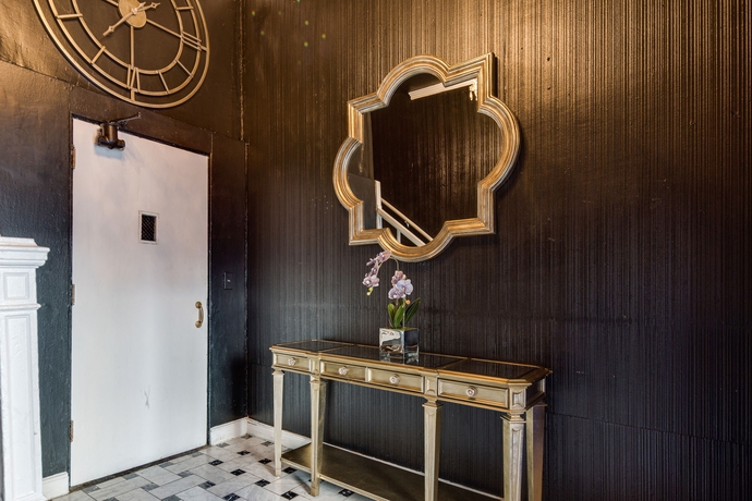 Imagen de los interiores del Hotel The Adrian. Foto 15