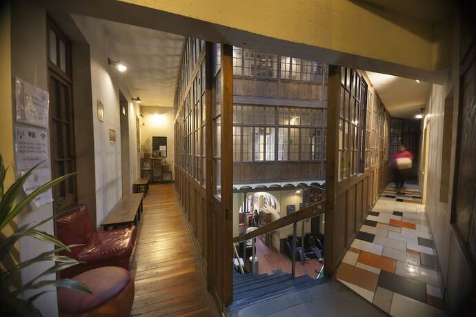 Imagen general del Hotel The Adventure Brew Hostel. Foto 8
