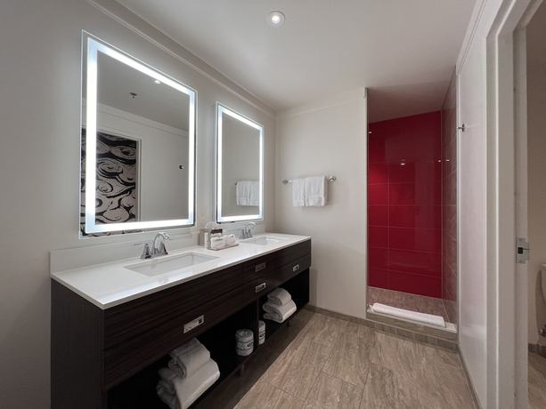 Imagen de la habitación del Hotel The Ahern Luxury Boutique. Foto 9