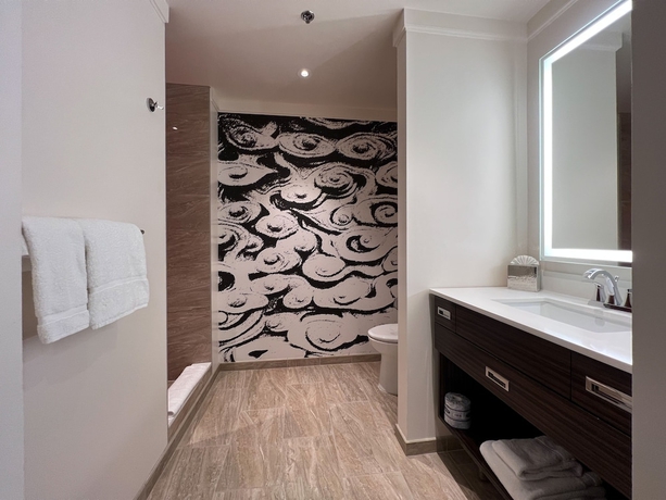 Imagen de la habitación del Hotel The Ahern Luxury Boutique. Foto 13