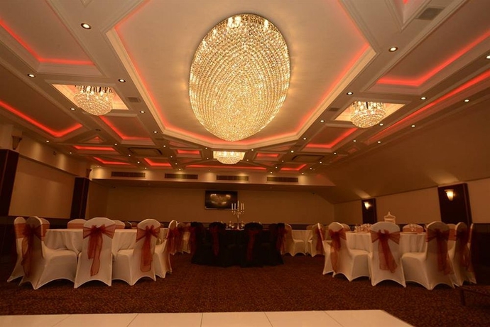 Imagen de los interiores del Hotel The Airlink London Heathrow. Foto 8