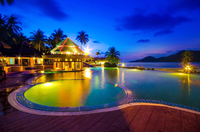 Imagen de la piscina del Hotel The Aiyapura Koh Chang. Foto 14