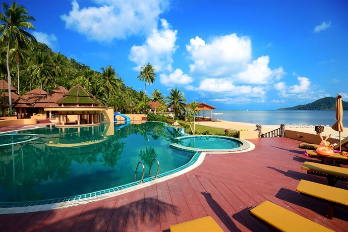 Imagen de la piscina del Hotel The Aiyapura Koh Chang. Foto 16