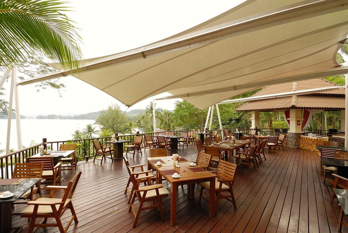 Imagen del bar/restaurante del Hotel The Aiyapura Koh Chang. Foto 1