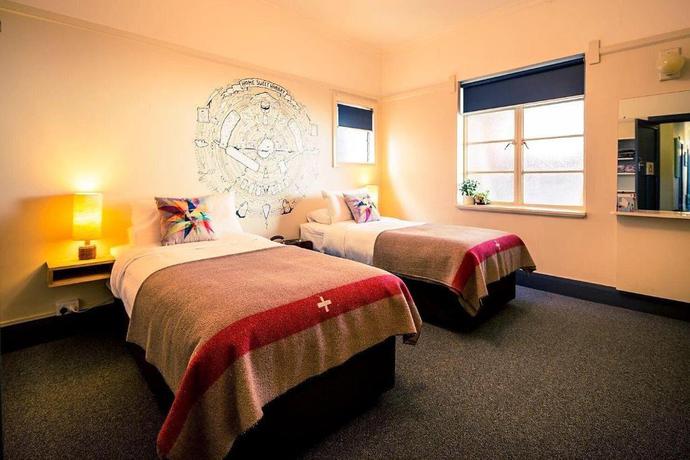 Imagen de la habitación del Hotel The Alabama Hotel. Foto 10