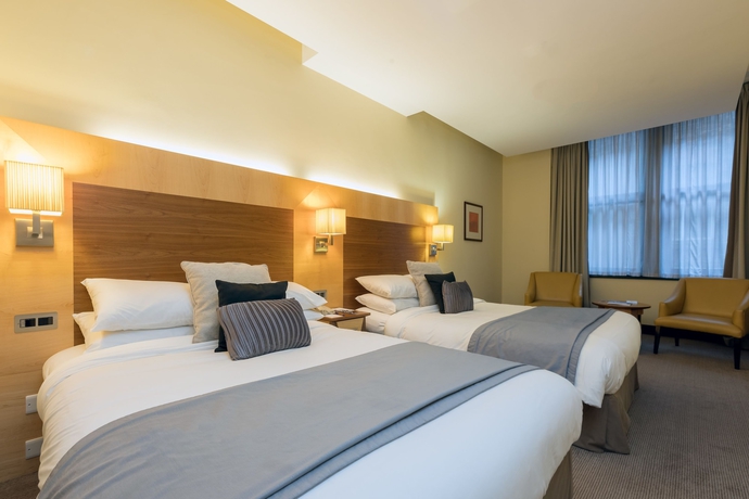 Imagen de la habitación del Hotel The Alan. Foto 4