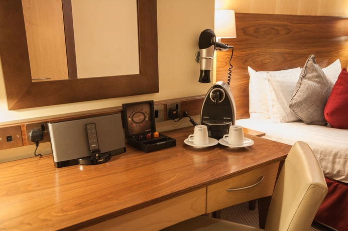 Imagen de la habitación del Hotel The Alan. Foto 9