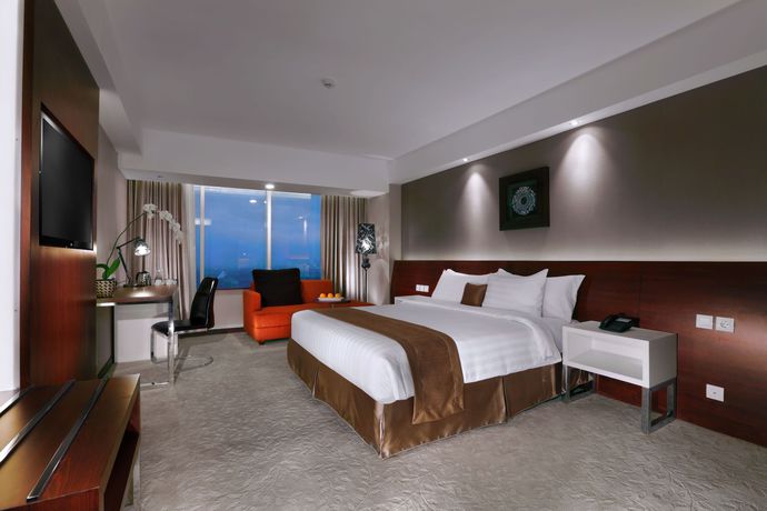 Imagen de la habitación del Hotel The Alana Yogyakarta Hotel and Convention Center. Foto 10