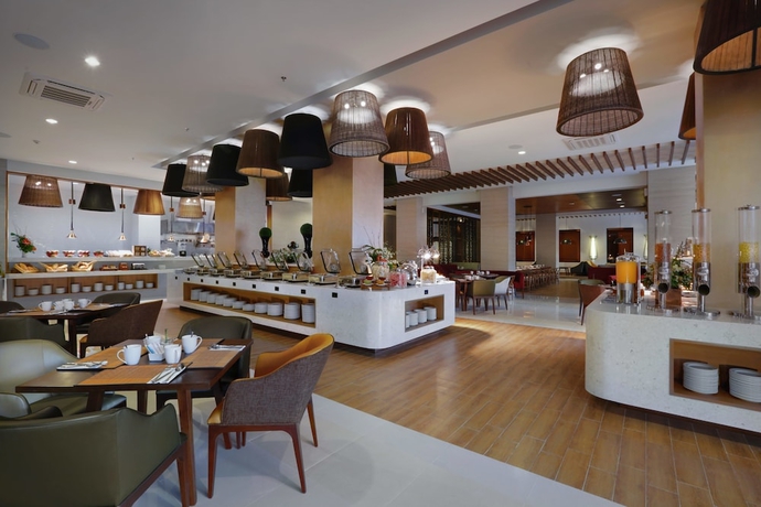 Imagen de los interiores del Hotel The Alana and Conference Sentul City By Aston. Foto 15