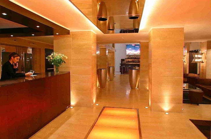 Imagen de los interiores del Hotel The Alassia. Foto 12