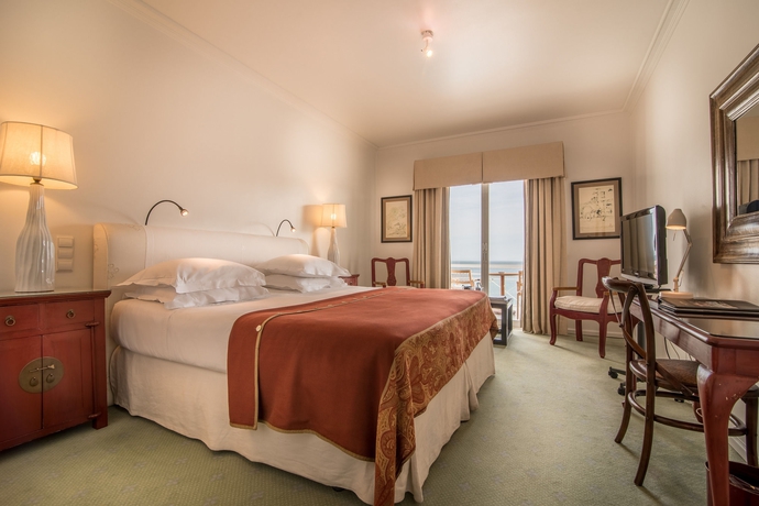 Imagen de la habitación del Hotel The Albatroz. Foto 11