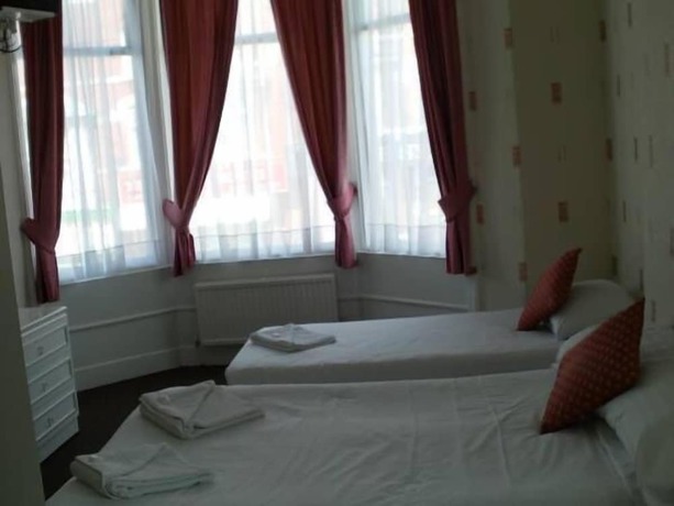 Imagen de la habitación del Hotel The Albert Near Winter Gardens. Foto 18