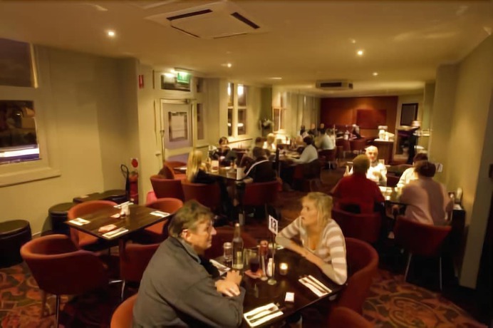 Imagen del bar/restaurante del Hotel The Albion, Newcastle. Foto 2