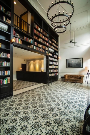 Imagen de los interiores del Hotel The Alcove Library. Foto 9