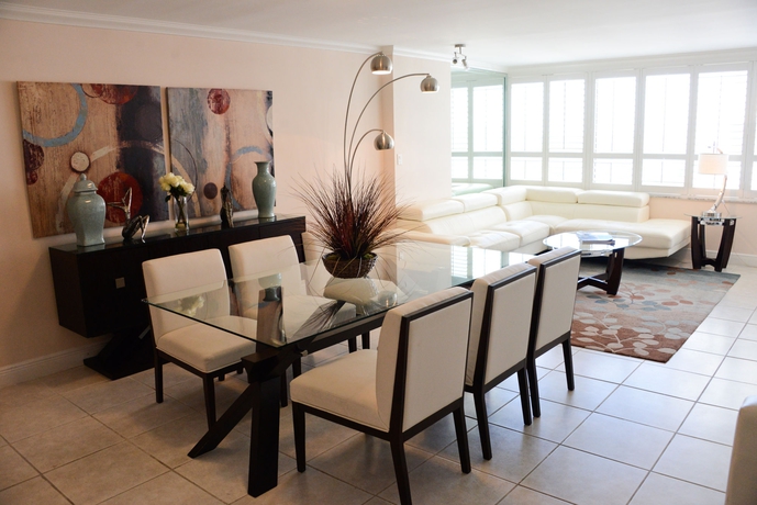 Imagen de la habitación del Hotel The Alexander Beach Residences. Foto 2